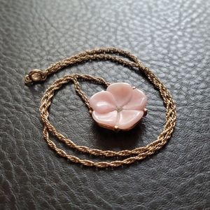 VTG Avon necklace